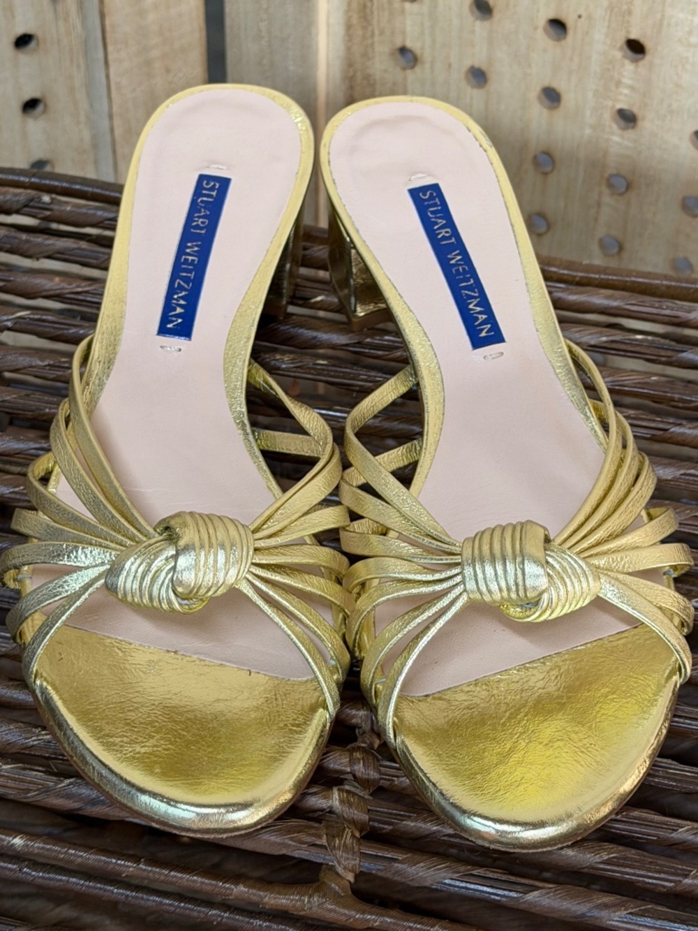 Stuart Weitzman Sidney Knotted Metallic Gold Leather Block Heel Sandal 5.5 Spain
